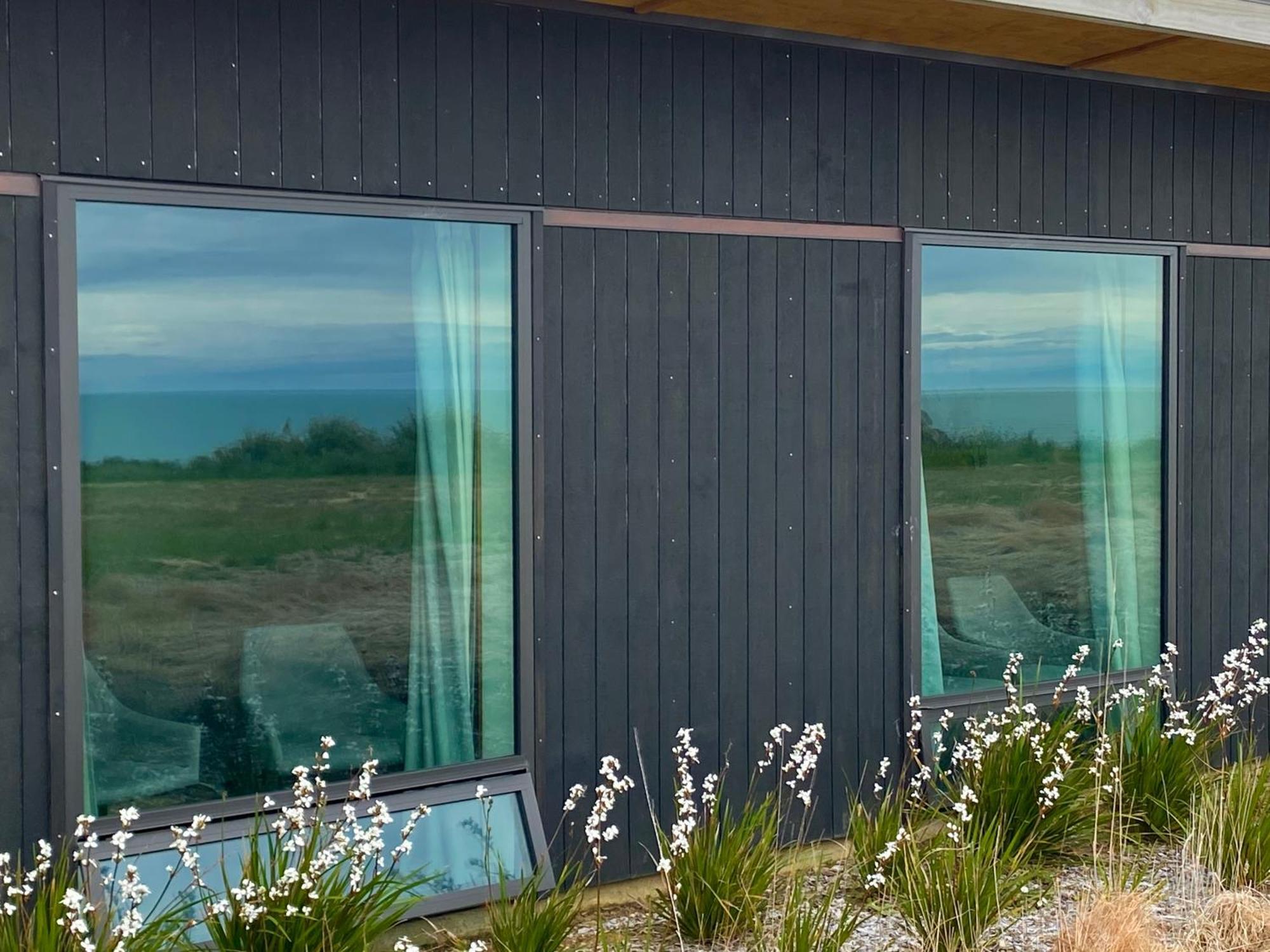 “The Cliffs” Humpridge View Motels Tuatapere Exterior foto